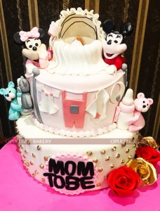 6 pounds Fondant Cake for mom to be