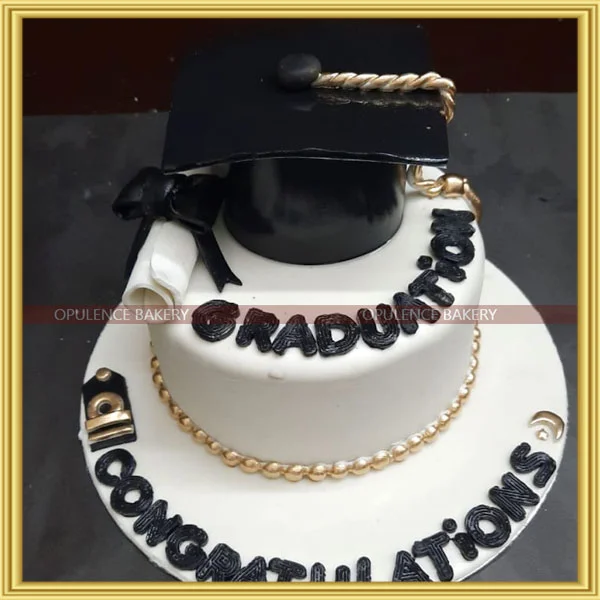 Graduation Theme Cake